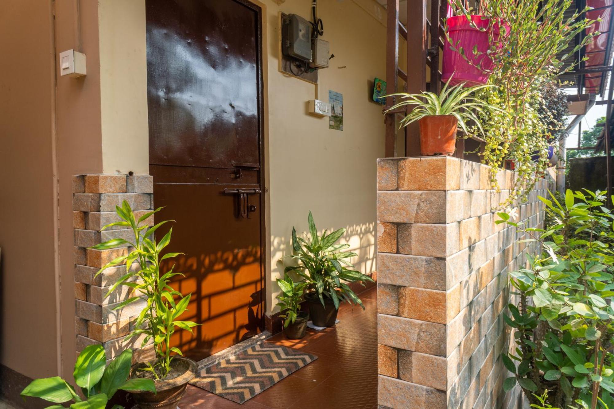 Mulaqat Homestay Siliguri Exterior foto